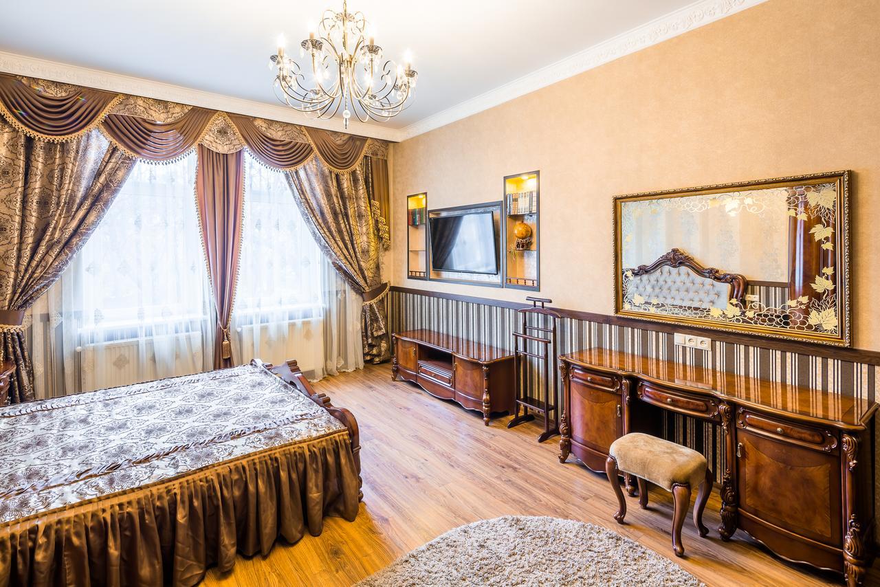 Apartment Beautiful D.galytskogo
