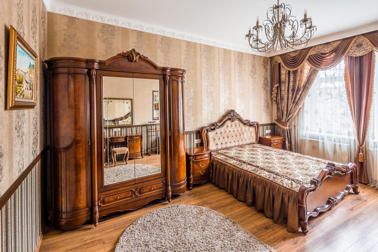 Apartment Beautiful D.galytskogo