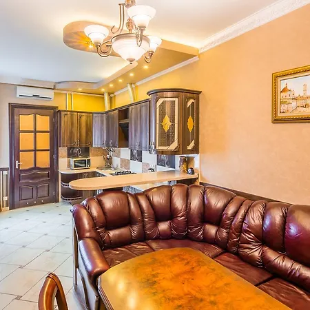 Beautiful Apartment D.Galytskogo Lviv Exterior photo
