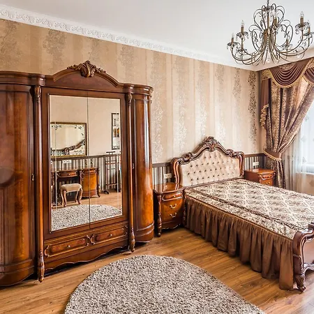 Beautiful Apartment D.Galytskogo Lviv Exterior photo